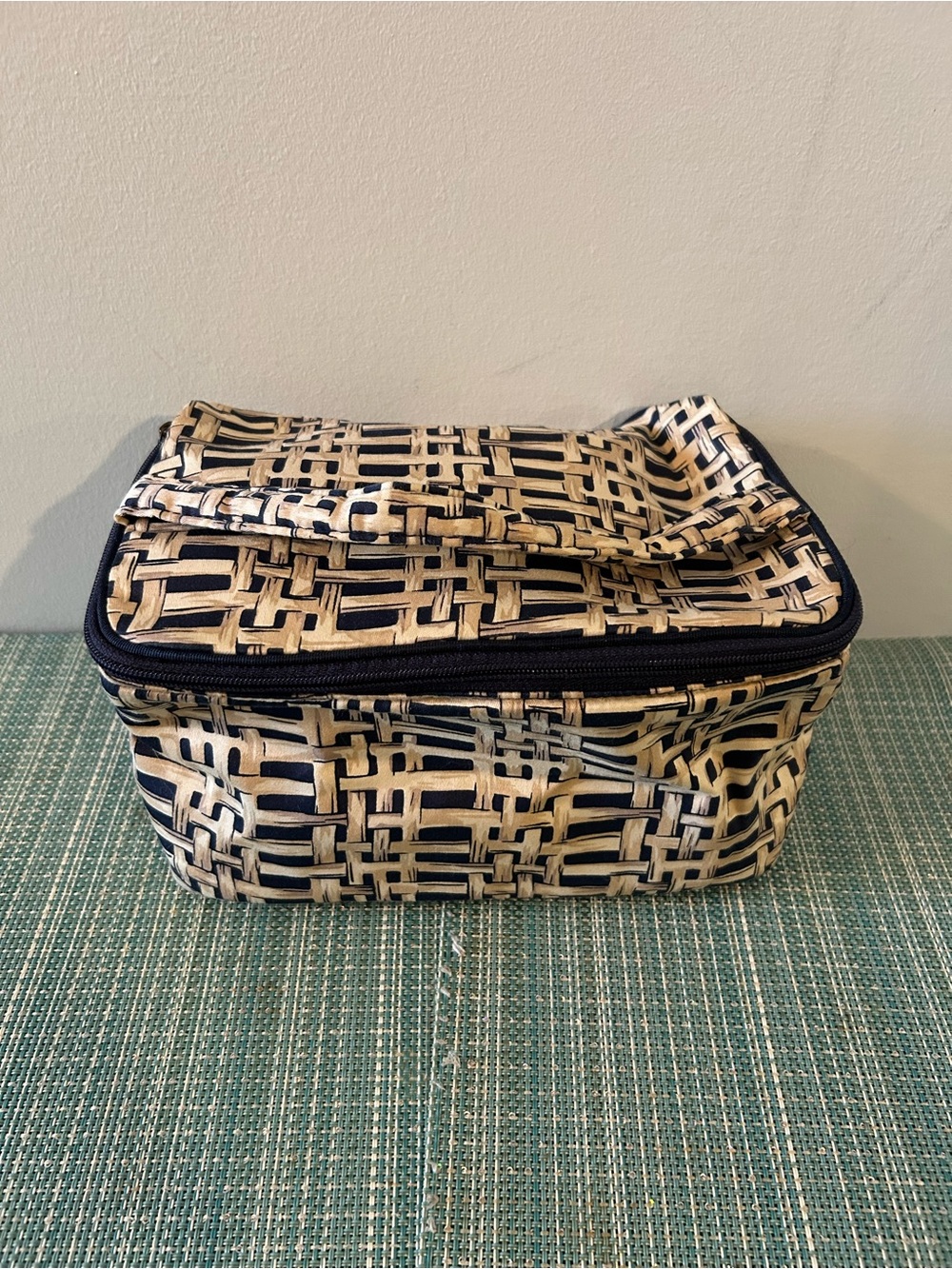 Oscar de la Renta Travel/ Cosmetic Bag